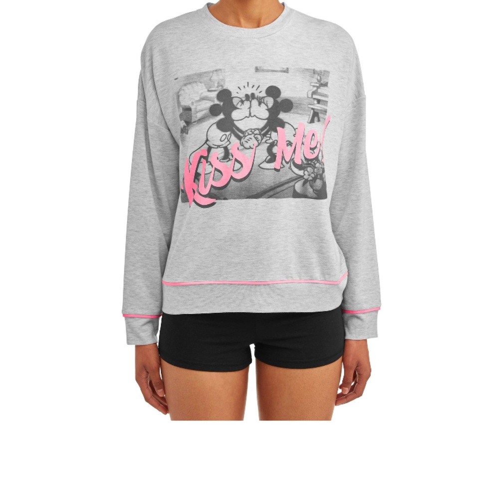 Disney Women’s Plus Long sleeve top (S)